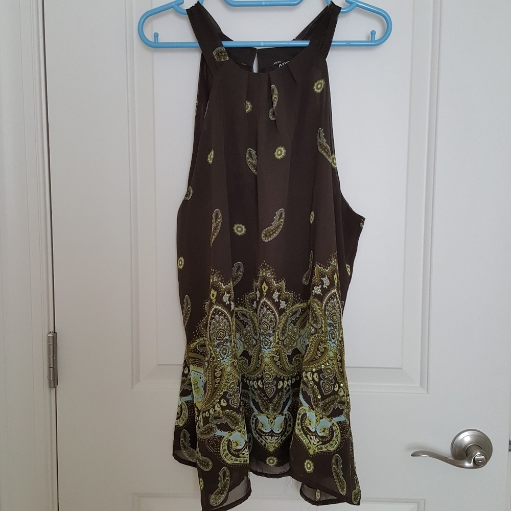 XL APT 9 flowy top